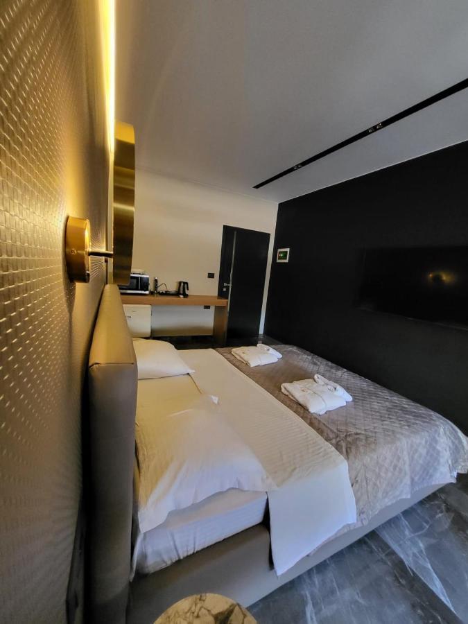 La Mirage Apartment 04 Тирана Екстериор снимка